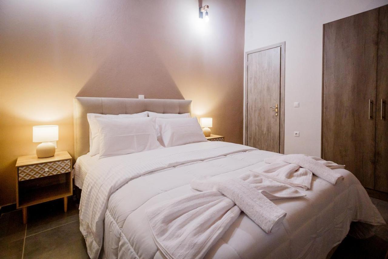 Aurelia Villa Laganas Luaran gambar